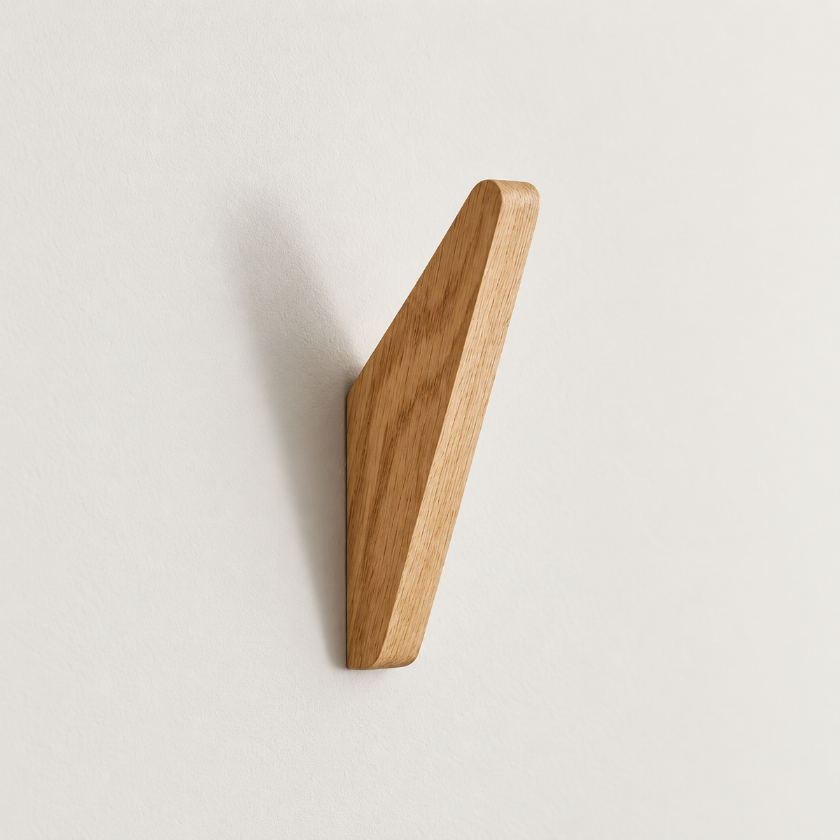 Appendiabiti da muro in legno