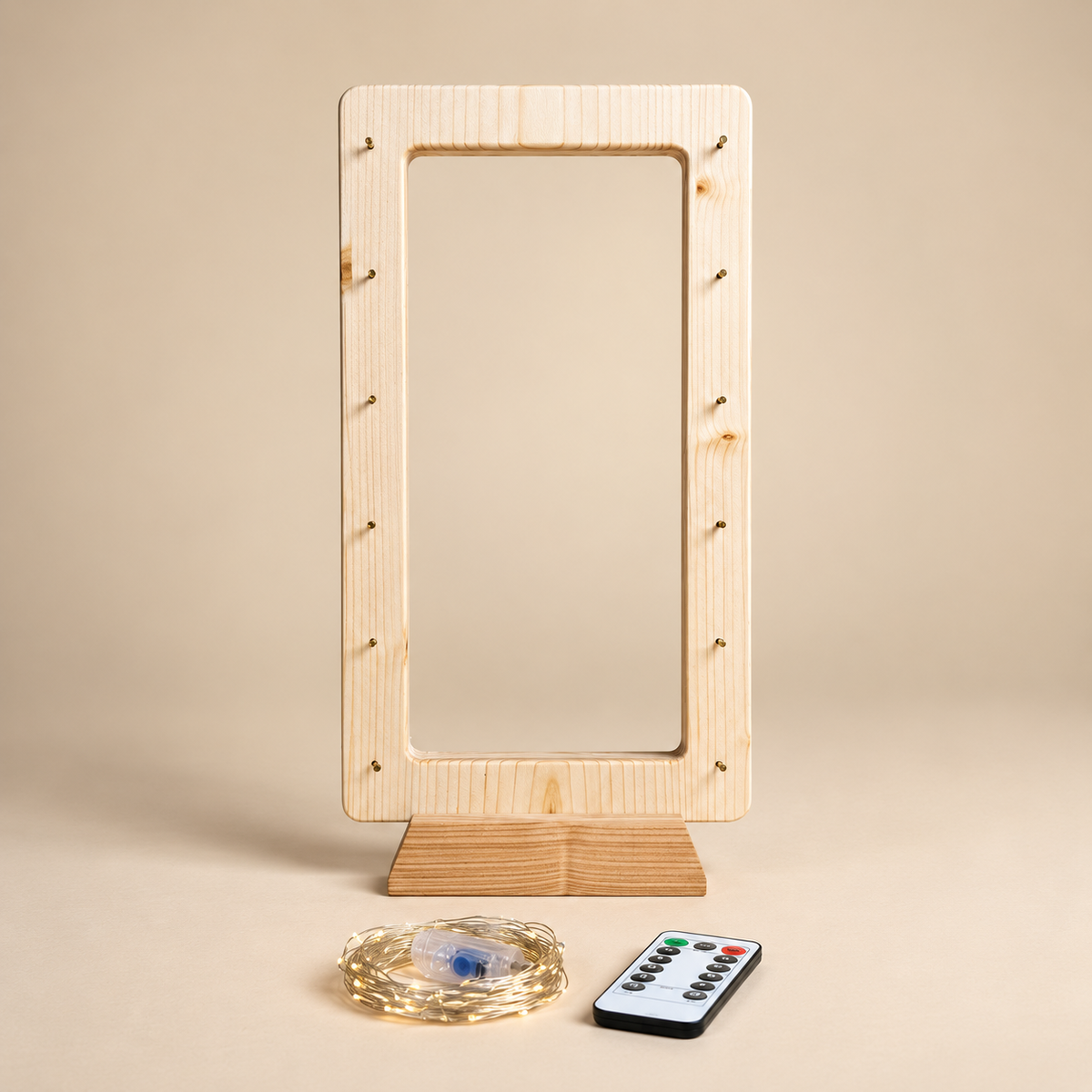 Lampada da tavolo in legno con luce LED integrata