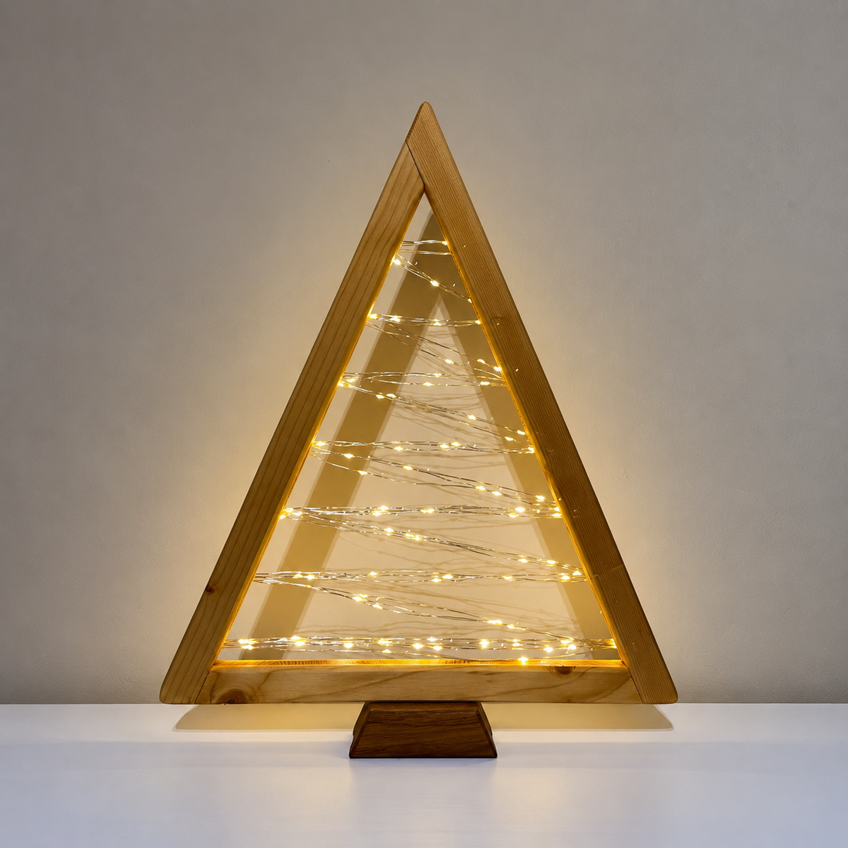 Albero di Natale in Legno con Luci LED Artigianale