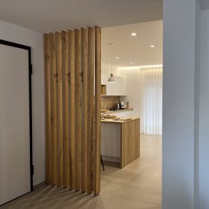 installazione-parete-legno-su-misura.jpg