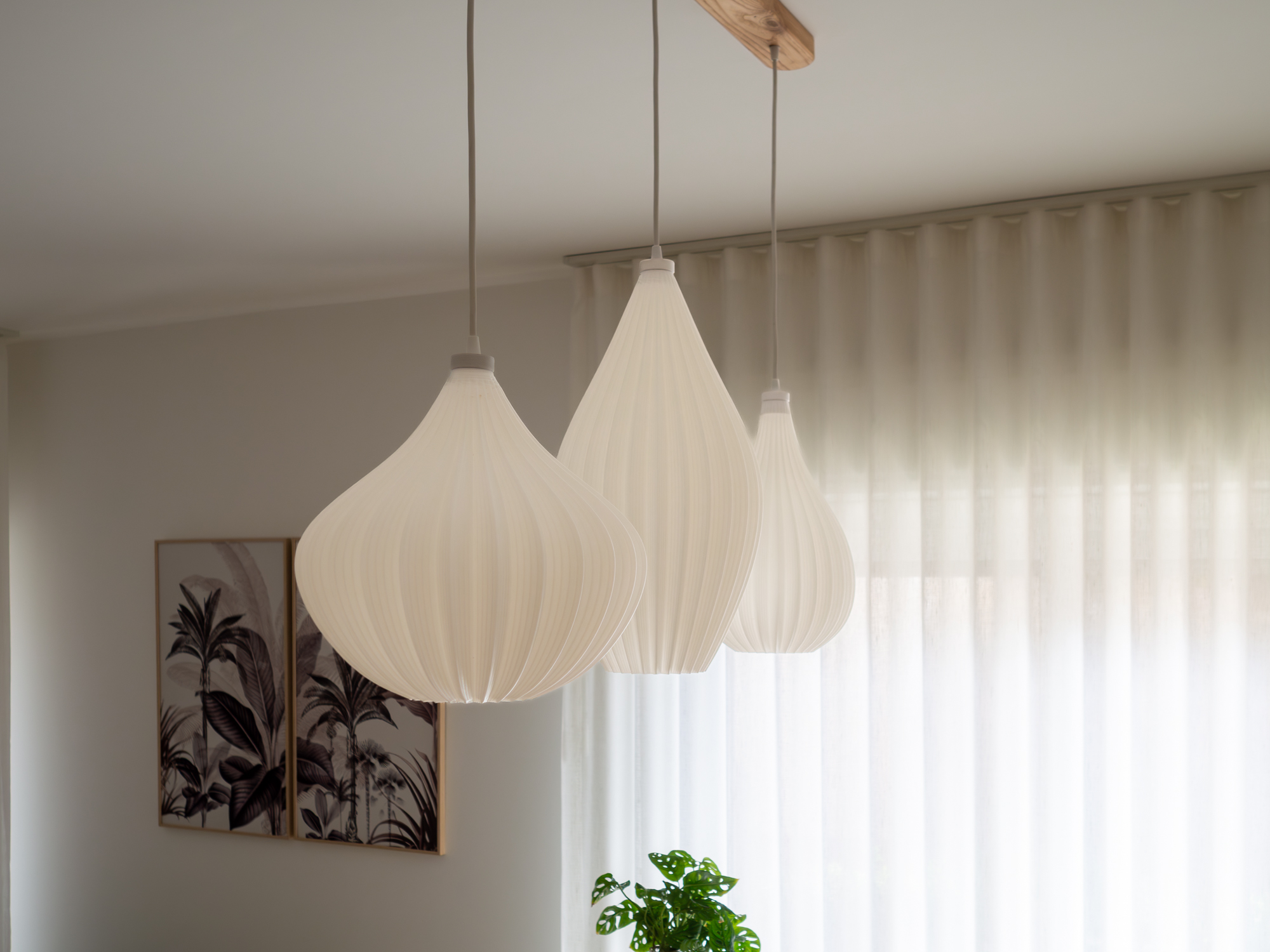 lampadario a sospensione sostenibile in bio-plastica di mais